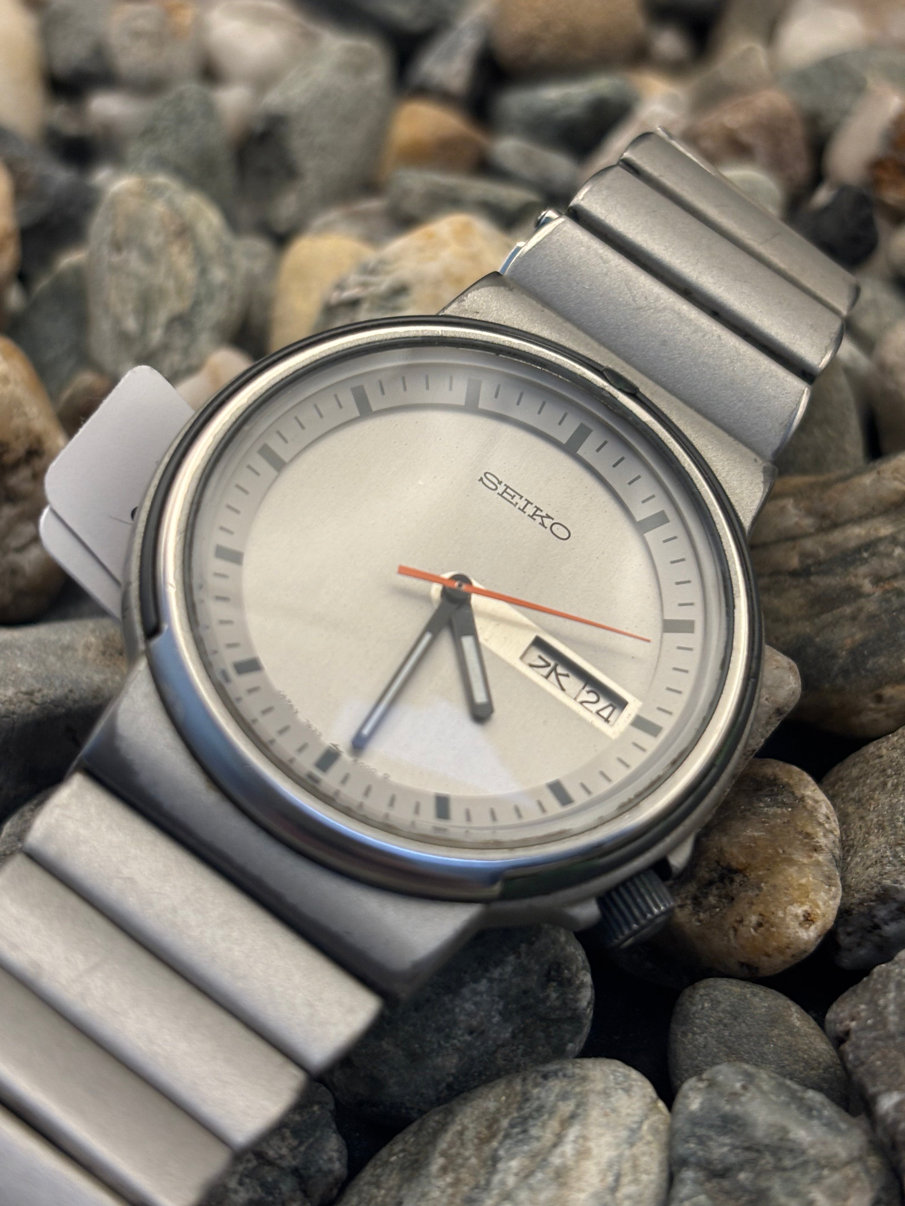 1995 Seiko Silver Wave Watch