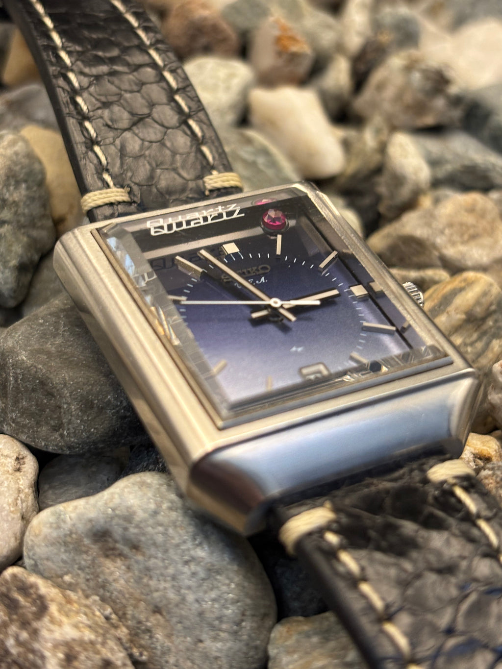 1974 Seiko V.F.A Quartz Second Flash Watch