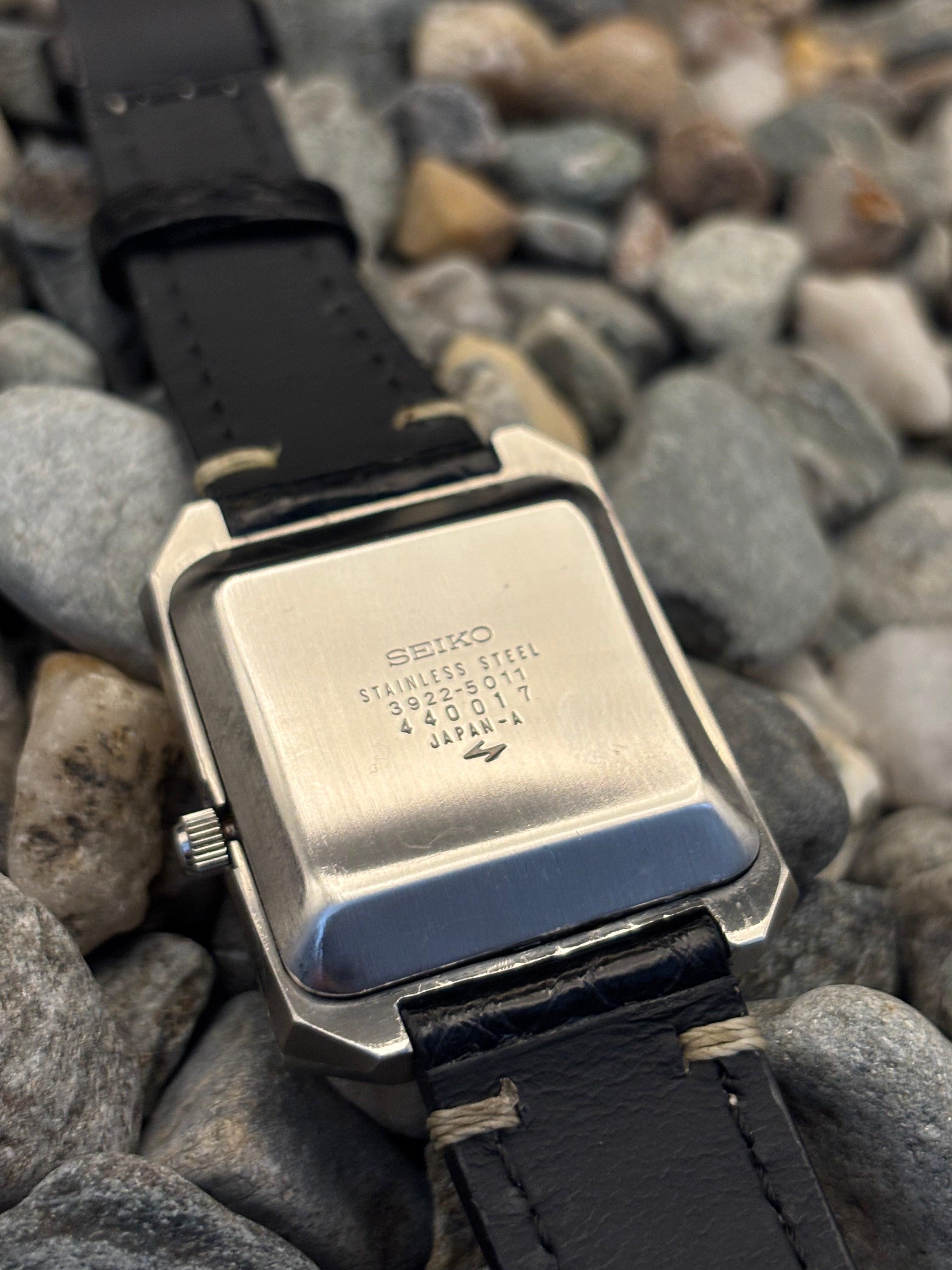 1974 Seiko V.F.A Quartz Second Flash Watch